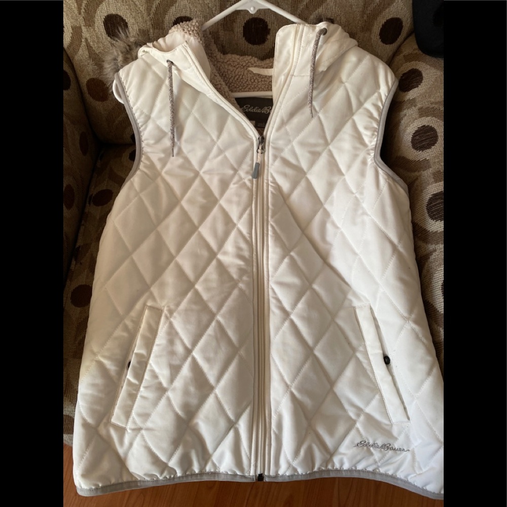 Eddie Bauer quilted vest EUC